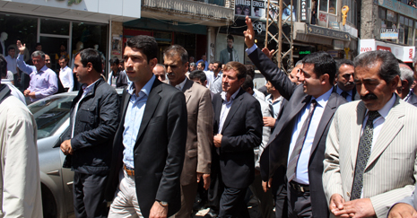 Demirtaş, Yüksekova'da 15