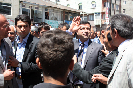 Demirtaş, Yüksekova'da 8