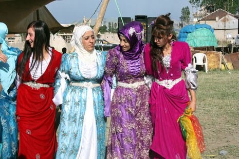 16 - 17 Haziran 2012 Yüksekova Düğünleri 85