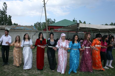 23-24 Haziran 2012 Yüksekova Düğünleri 59