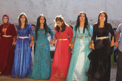 30-01 Temmuz 2012 Yüksekova Düğünleri 123
