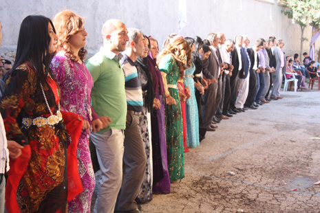 30-01 Temmuz 2012 Yüksekova Düğünleri 125