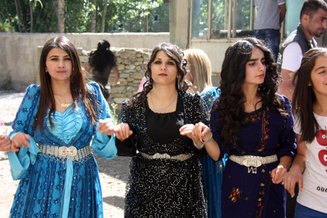 30-01 Temmuz 2012 Yüksekova Düğünleri 31