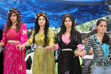 30-01 Temmuz 2012 Yüksekova Düğünleri 34