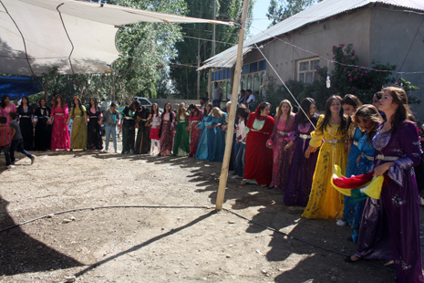 30-01 Temmuz 2012 Yüksekova Düğünleri 37
