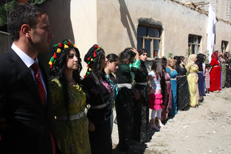 30-01 Temmuz 2012 Yüksekova Düğünleri 38