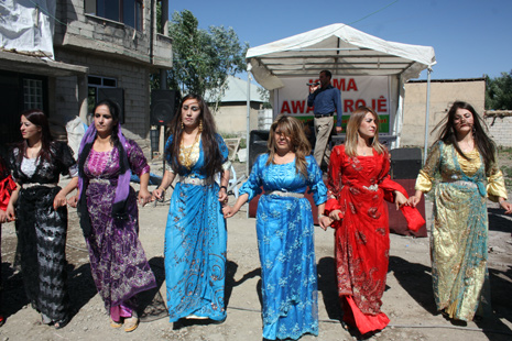 30-01 Temmuz 2012 Yüksekova Düğünleri 42