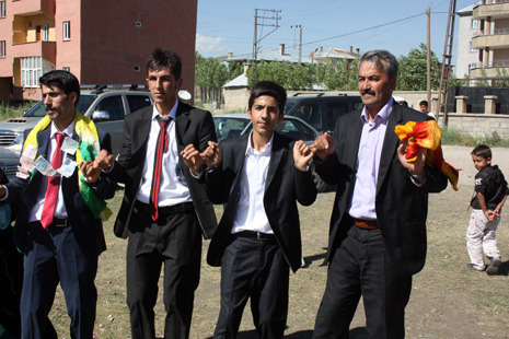 30-01 Temmuz 2012 Yüksekova Düğünleri 43