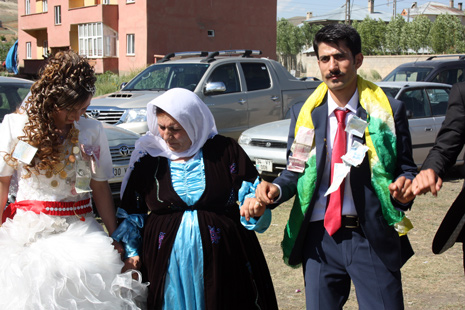 30-01 Temmuz 2012 Yüksekova Düğünleri 44