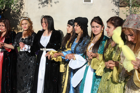 30-01 Temmuz 2012 Yüksekova Düğünleri 80