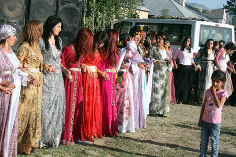 30-01 Temmuz 2012 Yüksekova Düğünleri 82