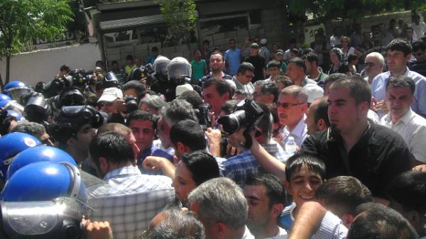 Diyarbakır'da Polis Müdahalesi 6