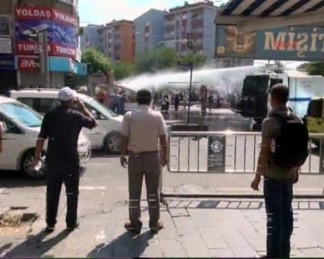 Diyarbakır'da Polis Müdahalesi 9