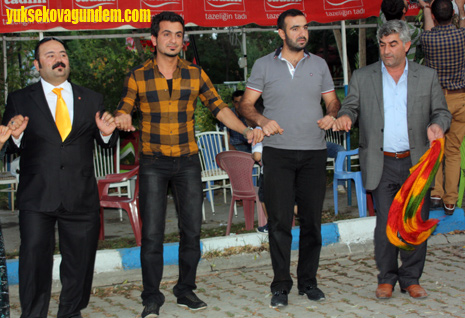 Kayhan Ailesinin Mutlu Günü 14