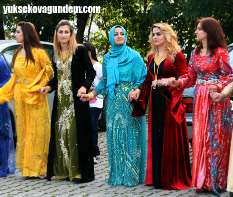 Kayhan Ailesinin Mutlu Günü 35