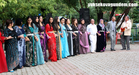 Kayhan Ailesinin Mutlu Günü 49