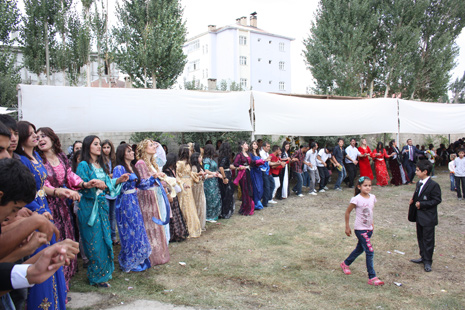 01 - 02 Eylül 2012 Yüksekova Düğünleri 9