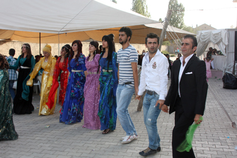 Yüksekova Düğünleri (08-09 Eylül 2012) 42