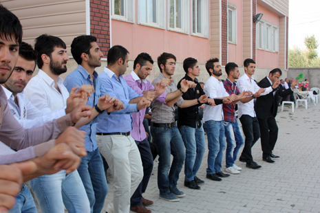 Yüksekova Düğünleri (08-09 Eylül 2012) 50