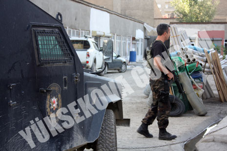 Yüksekova'da Silahlı Saldırı 4