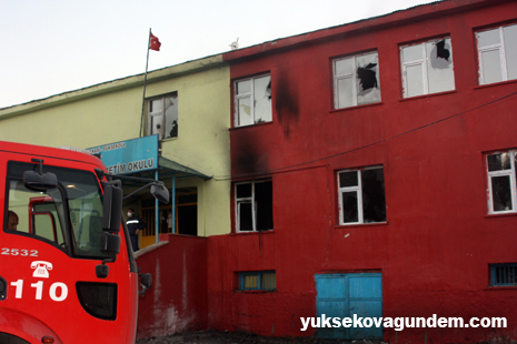 Gazi İlköğretim Okulun'da Yangın Çıktı 3