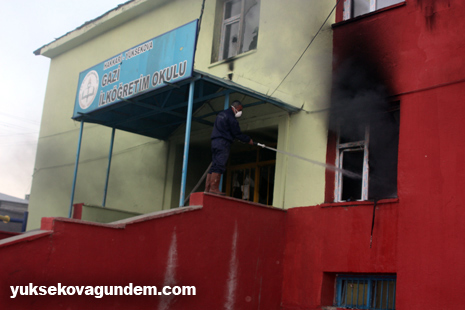 Gazi İlköğretim Okulun'da Yangın Çıktı 4