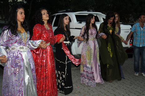 Aka Ailesinin Mutlu Günü 15