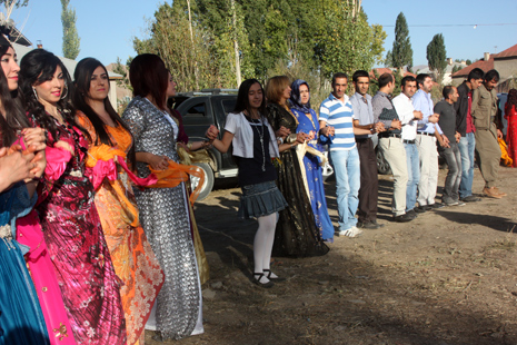 Yüksekova Düğünleri (29-30) Eylül 2012 51
