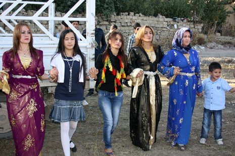 Yüksekova Düğünleri (29-30) Eylül 2012 97