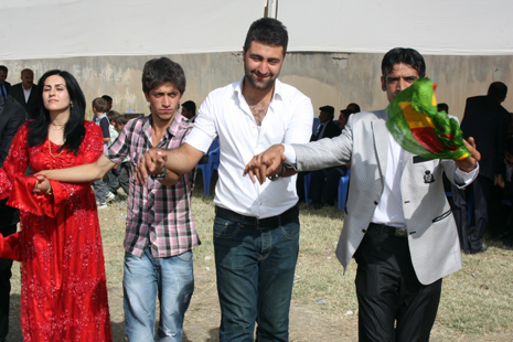 Yüksekova Düğünleri (06-07) Ekim 2012 10