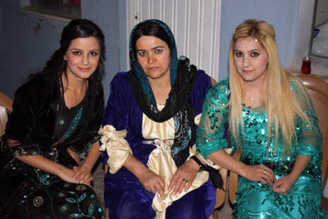 Yüksekova Düğünleri (06-07) Ekim 2012 116