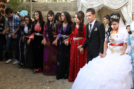 Yüksekova Düğünleri (06-07) Ekim 2012 27