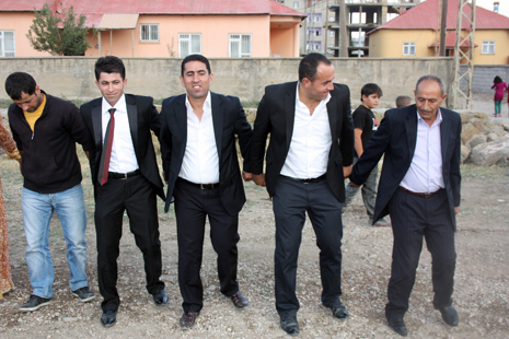 Yüksekova Düğünleri (06-07) Ekim 2012 35