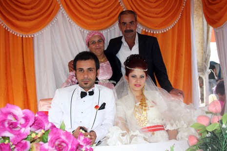 Yüksekova Düğünleri (06-07) Ekim 2012 53