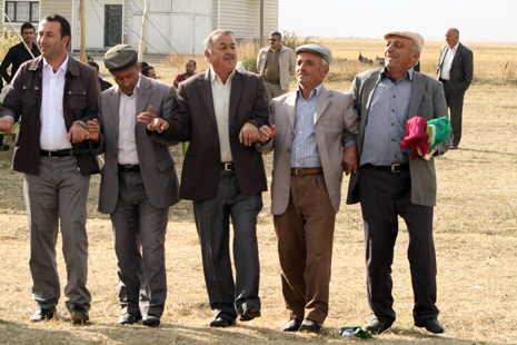 Yüksekova Düğünleri (06-07) Ekim 2012 69