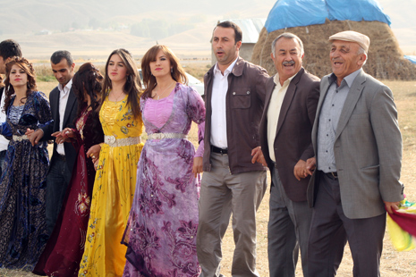 Yüksekova Düğünleri (06-07) Ekim 2012 70