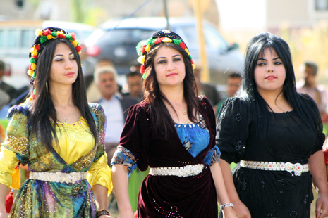 Yüksekova Düğünleri (06-07) Ekim 2012 71