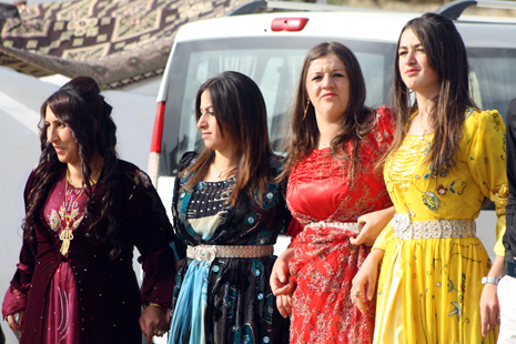 Yüksekova Düğünleri (06-07) Ekim 2012 72