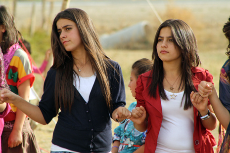 Yüksekova Düğünleri (06-07) Ekim 2012 74