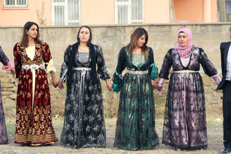 Yüksekova Düğünleri (06-07) Ekim 2012 77