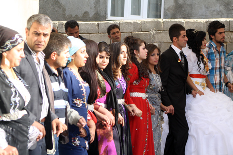 Yüksekova Düğünleri (06-07) Ekim 2012 78
