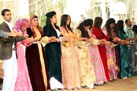 Yüksekova Düğünleri (06-07) Ekim 2012 80