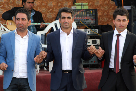 Yüksekova Düğünleri (06-07) Ekim 2012 90