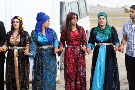 Yüksekova Düğünleri (06-07) Ekim 2012 92