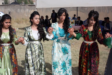 Yüksekova Düğünleri (06-07) Ekim 2012 97