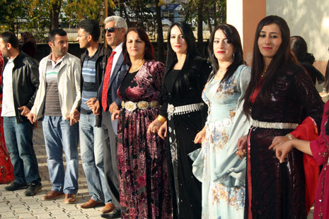 Yüksekova Düğünleri (13-14) Ekim 2012 23