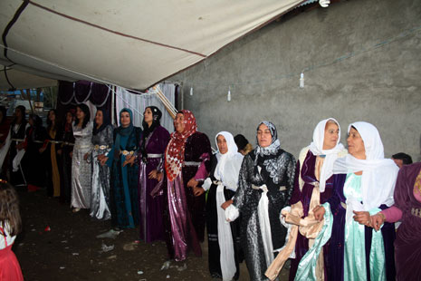 Yüksekova Düğünleri (13-14) Ekim 2012 28