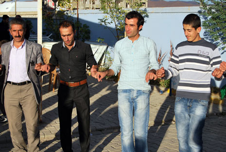 Yüksekova Düğünleri (13-14) Ekim 2012 45
