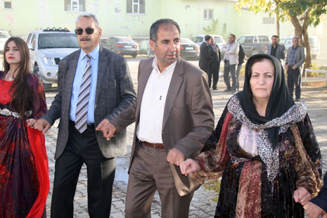 Yüksekova Düğünleri (13-14) Ekim 2012 66