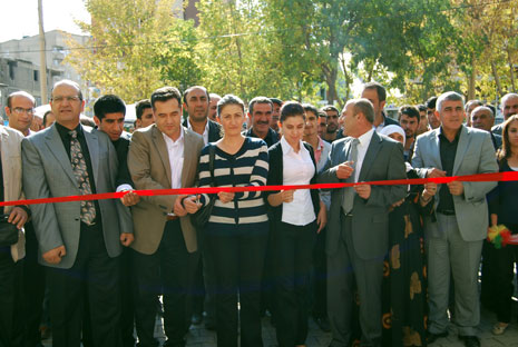 Yüksekova'da Sanat Sokağının Açılışı Yapıldı 2